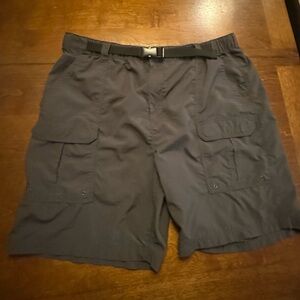 Croft & Barrow Men’s Dark Gray Cargo Shorts Size 42
